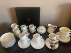 17 Nespresso kop en schotels+ roomstel, Huis en Inrichting, Keuken | Servies, Ophalen of Verzenden, Overige stijlen, Kop(pen) en/of Schotel(s)