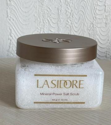 Lasidore Salt Scrub beschikbaar voor biedingen