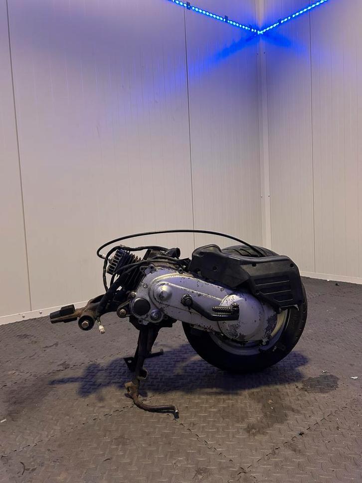 Piaggo 2 takt blok!, Fietsen en Brommers, Scooters | Piaggio, Zo goed als nieuw, Overige modellen, Benzine, Ophalen of Verzenden
