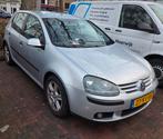 Volkswagen Golf Trendline, Auto's, Stof, Handgeschakeld, Grijs, Zilver of Grijs