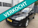 Renault Mégane 1.6 Dynamique 6BAK-Navi-Clima-Cruise-New APK, Gebruikt, Zwart, 4 cilinders, Zwart
