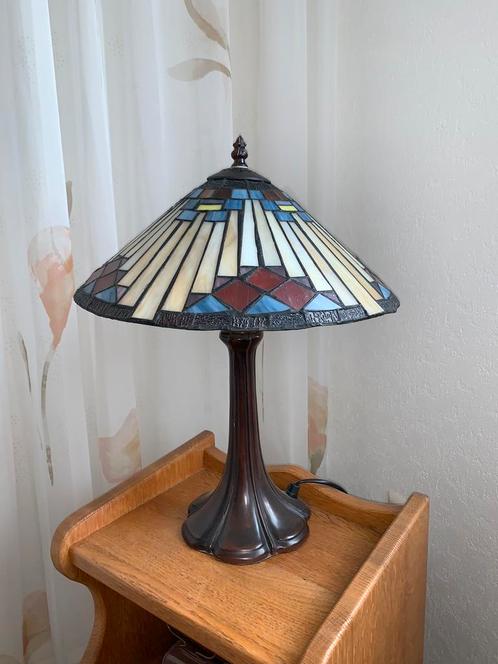 Tiffany lamp, Huis en Inrichting, Lampen | Tafellampen, Zo goed als nieuw, Minder dan 50 cm, Glas, Ophalen