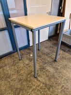 Stabiele Ahrend statafel / werktafel ( gelast frame ), Ophalen, Zo goed als nieuw, Ahrend, Industriestraat 5