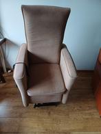 Nette 'sta op' stoel (Fitform), Ophalen, Gebruikt, 75 tot 100 cm, Stof