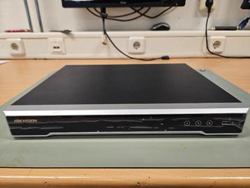 HikVision DS-7608NI-K2/8P NVR Recorder beschikbaar voor biedingen