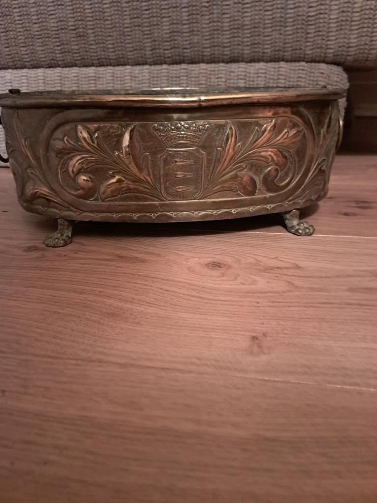 Antieke Koperen Jardiniere met Reliëf, Antiek en Kunst, Ophalen, Koper