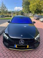 Mercedes-Benz A-Klasse A 180 d 116pk 7G-DCT 2018 Zwart, 1345 kg, 4 cilinders, Leder en Stof, Zwart