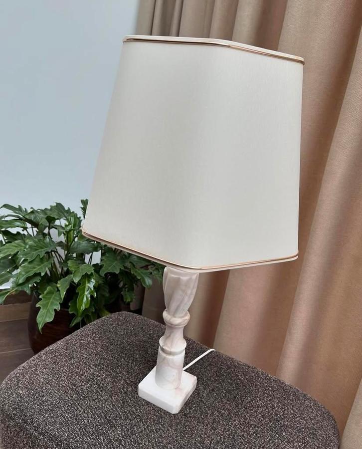 Vintage marmeren tafellamp, Huis en Inrichting, Lampen | Lampenkappen, Zo goed als nieuw, Rond, Verzenden