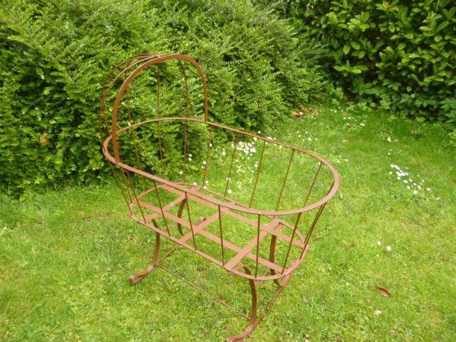 antieke Franse smeedijzeren wieg, Kinderen en Baby's, Babywiegjes en Ledikanten, Gebruikt, Wieg, Ophalen