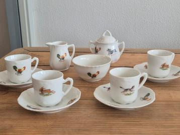 Kinderservies 4-pers. met dieren beschikbaar voor biedingen