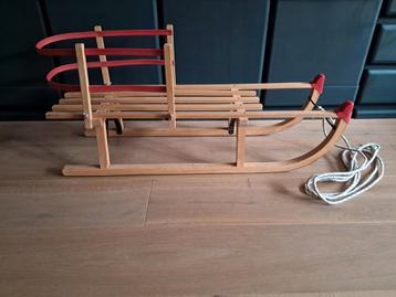 Grote houten slee 100 cm lang + afneembare rugleuning  beschikbaar voor biedingen
