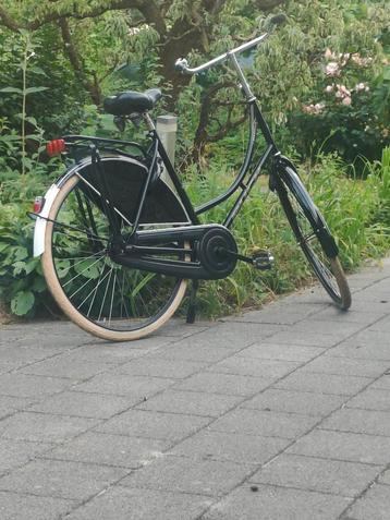 Knappe Puch Tradition omafiets met veel nieuwe onderdelen  beschikbaar voor biedingen