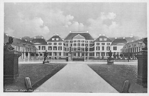 (300-463-003) Apeldoorn Paleis Het Loo, Verzamelen, Ansichtkaarten | Nederland, Gelderland, Verzenden