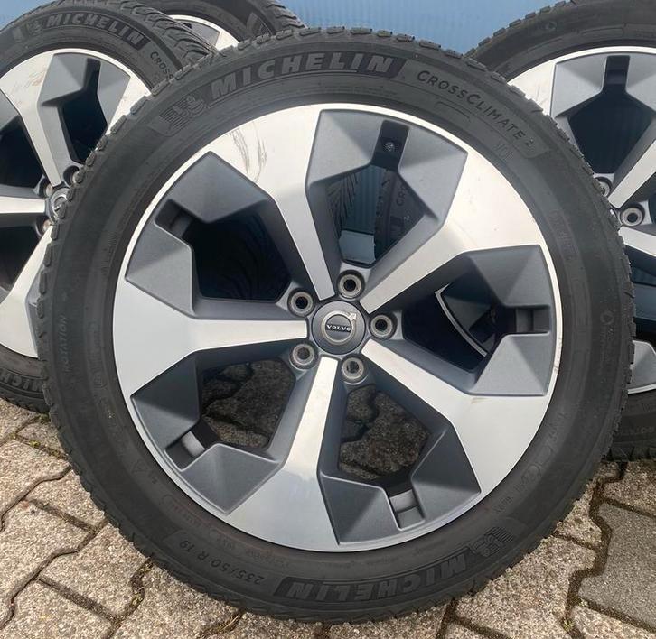 19” OEM Volvo XC40 V90 CC Lynk&Co Velgen + Allseasonbanden, Auto-onderdelen, Banden en Velgen, Banden en Velgen, Zomerbanden, 19 inch