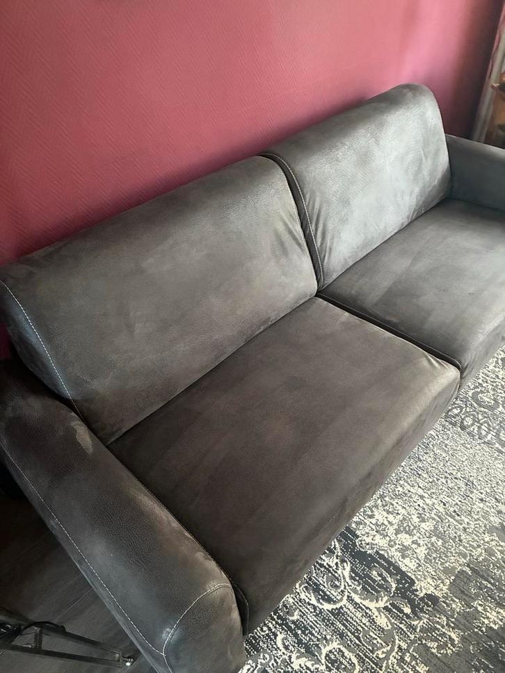 Bankstel 3-zits br 210 x d 100 Hocker 75x75 kleur antraciet, Huis en Inrichting, Banken | Bankstellen, Gebruikt, Rechte bank, Driepersoons