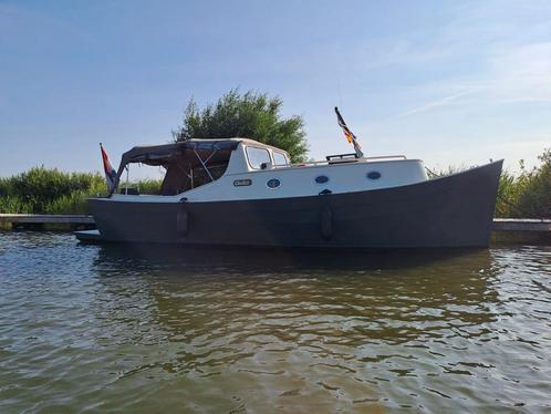 Unieke overnaadse motorboot 9 meter, Watersport en Boten, Motorboten en Motorjachten, Zo goed als nieuw, Staal, Diesel, 50 pk of meer