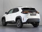 Toyota Yaris Cross 1.5 Hybrid 130 Executive | Dodehoekdetect, 750 kg, Stoelverwarming, Wit, 1490 cc