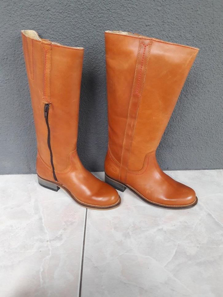 Mox Laarzen Maat 36 Nieuw in doos!, Kleding | Dames, Schoenen, Nieuw, Hoge laarzen, Bruin, Ophalen