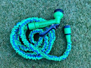 Flexibele Tuinslang 20M,Opzetstuk Sproeikop div Spraystanden beschikbaar voor biedingen