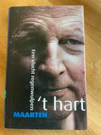 Een vlucht regenwulpen - Maarten 't Hart, Ophalen of Verzenden, Gelezen, Nederland