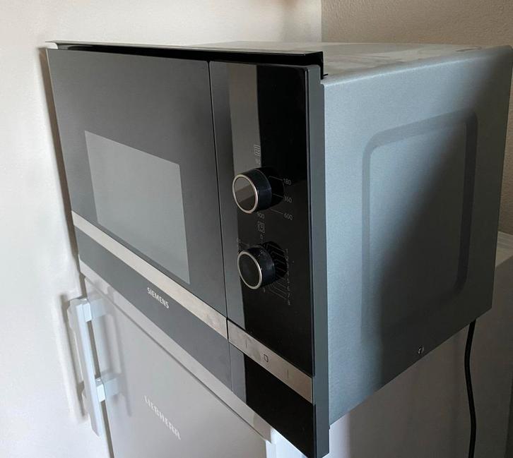 Siemens Inbouw Magnetron - Prima Staat!, Witgoed en Apparatuur, Magnetrons, Gebruikt, Inbouw, Magnetron, 45 tot 60 cm, Oven, Draaiplateau