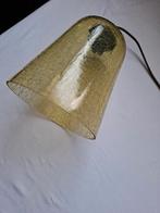 oude geel glazen hanglamp, Huis en Inrichting, Lampen | Hanglampen, Ophalen of Verzenden, Gebruikt, Glas, Minder dan 50 cm