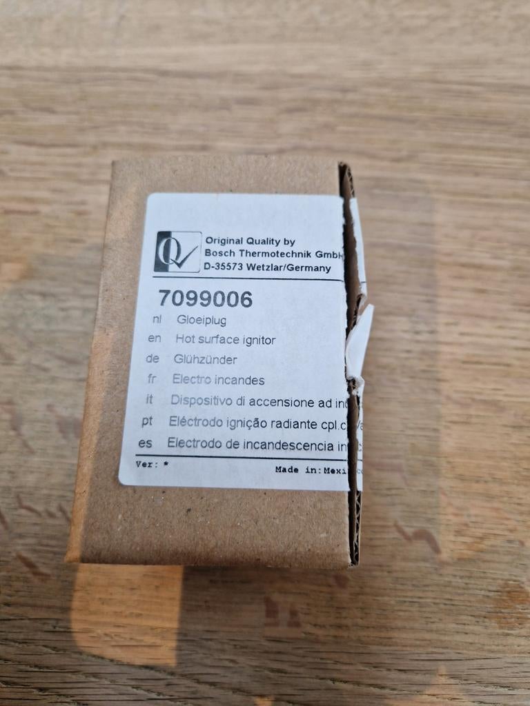 Bosch Gloeiplug 7099006 - Nieuw in verpakking, Minder dan 30 cm, Cv-ketel of Combi-ketel, Nieuw, Minder dan 60 cm