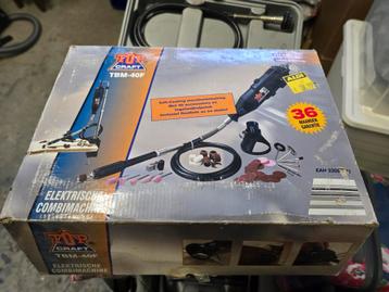 Kist vol gereedschap - Vlakschuurmachines, Dremel, Lampen beschikbaar voor biedingen