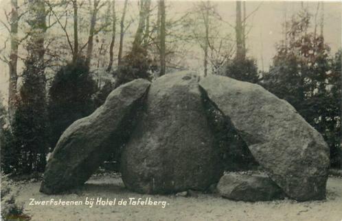 (701-144-037) Oosterbeek Zwerfstenen bij Hotel de Tafelberg, Verzamelen, Ansichtkaarten | Nederland, Gelderland, Verzenden
