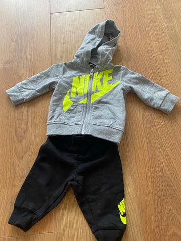 Nike babykleding set newborn beschikbaar voor biedingen