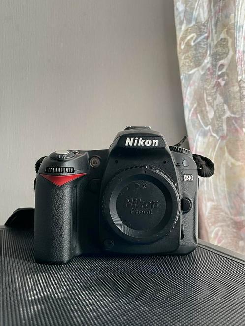 Nikon D90 digitale camera met toebehoren, Audio, Tv en Foto, Fotocamera's Digitaal, Zo goed als nieuw, Spiegelreflex, Nikon, Ophalen of Verzenden