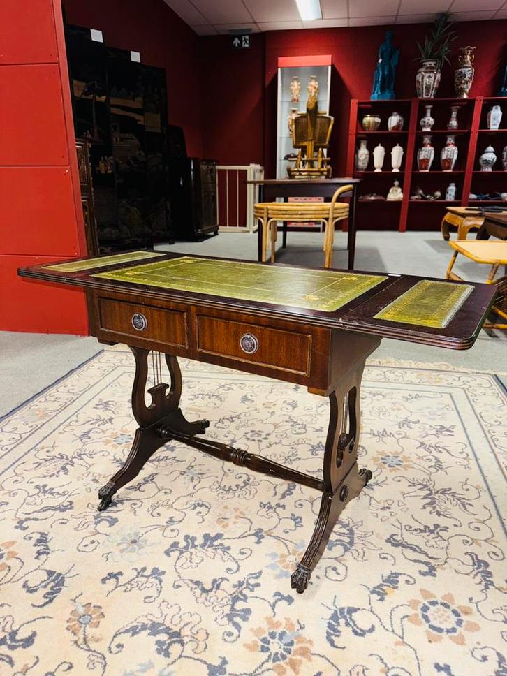 Klassieke met leder ingelegde tafel Engelse bijzettafel, Antiek en Kunst, Antiek | Meubels | Tafels, Ophalen