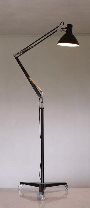 ✅ HALA vloerlamp MEDISCH INDUSTRIEEL retro ca. 1970 beschikbaar voor biedingen