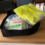 *ONGEBRUIKT* EHBO kit met lichtgevend hesje auto, Auto diversen, Ophalen, Zo goed als nieuw