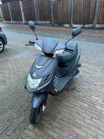 Turbho scooter snor, Fietsen en Brommers, Snorfietsen en Snorscooters, Zo goed als nieuw, Benzine, Ophalen, Overige merken