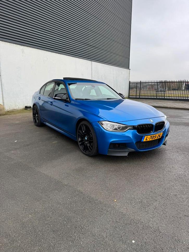 BMW 335i, Auto's, BMW, Particulier, ABS, Achteruitrijcamera, Adaptieve lichten, Airbags, Airconditioning, Alarm, Bluetooth, Boordcomputer