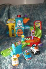 Vtech toet toet politiebureau met 3 politieauto's, Ophalen of Verzenden, 2 tot 4 jaar