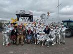 Carnavalskleding voor loopgroep ongeveer 35 personen, Ophalen of Verzenden, Zo goed als nieuw, Overige maten