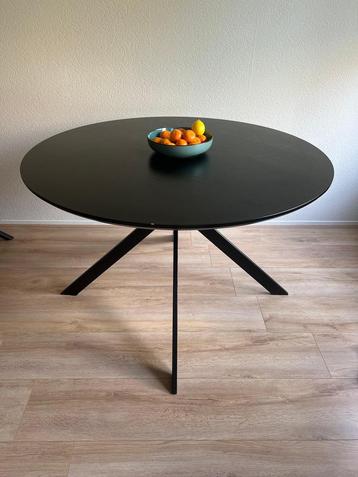 Woood eettafel Bruno rond 120cm beschikbaar voor biedingen