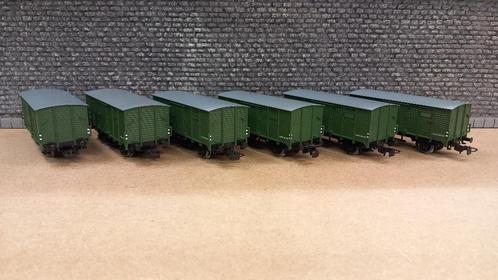 Piko 5/6445-202 H0 MAV gesloten wagen groen, 6 stuks, Hobby en Vrije tijd, Modeltreinen | H0, Zo goed als nieuw, Wagon, Gelijkstroom
