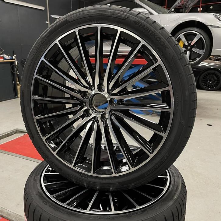 19" Mercedes Velgen C-klasse W206 + banden breedset, Auto-onderdelen, Banden en Velgen, Banden en Velgen, Zomerbanden, 19 inch