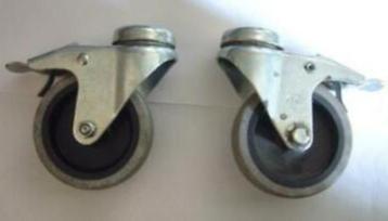 Zwenkwielen 2 stuks Wiel Diameter 7 cm met Rem beschikbaar voor biedingen