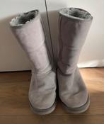 Grijze UGG’s, classic tall, Maat 38., Kleding | Dames, Schoenen, Hoge laarzen, UGG, Ophalen of Verzenden, Zo goed als nieuw