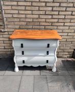 Opgeknapt lade kastje / buik kastje grijs met zwarte grepen, Huis en Inrichting, Ophalen, 50 tot 100 cm, Zo goed als nieuw, 3 of 4 laden