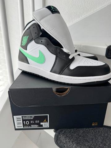 Nike air Jordan 1 mid beschikbaar voor biedingen