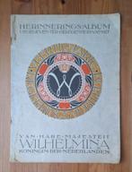 Herinneringsalbum van Hare Majesteit Wilhelmina 1898 – 1934, Verzamelen, Koninklijk Huis en Royalty, Ophalen of Verzenden, Gebruikt