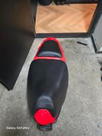 Aprilia SR Buddyseat - Nieuw Bekleed, Fietsen en Brommers, Ophalen, Gebruikt, Zadel, Aprilia