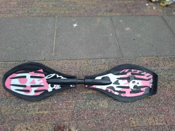 Gebruikt waveboard beschikbaar voor biedingen
