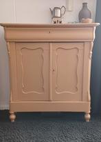 Te koop: Oud meidenkastje., Huis en Inrichting, Ophalen of Verzenden, 25 tot 50 cm, 50 tot 100 cm