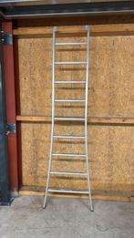 Onderste deel van een ladder. 9 treden, Ophalen, Zo goed als nieuw, 4 meter of meer